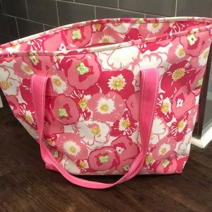 Lilly Pulitzer pink flower cooler bag tote